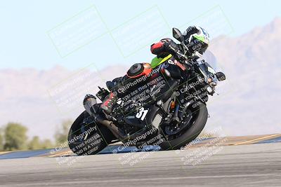 media/Dec-04-2025-Racers Edge (Thu) [[5ebc9f124d]]/3-B Group/4-Session 2 (Turn 9 Entry)/